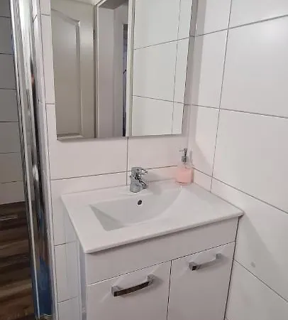 Byjoe Apartment *